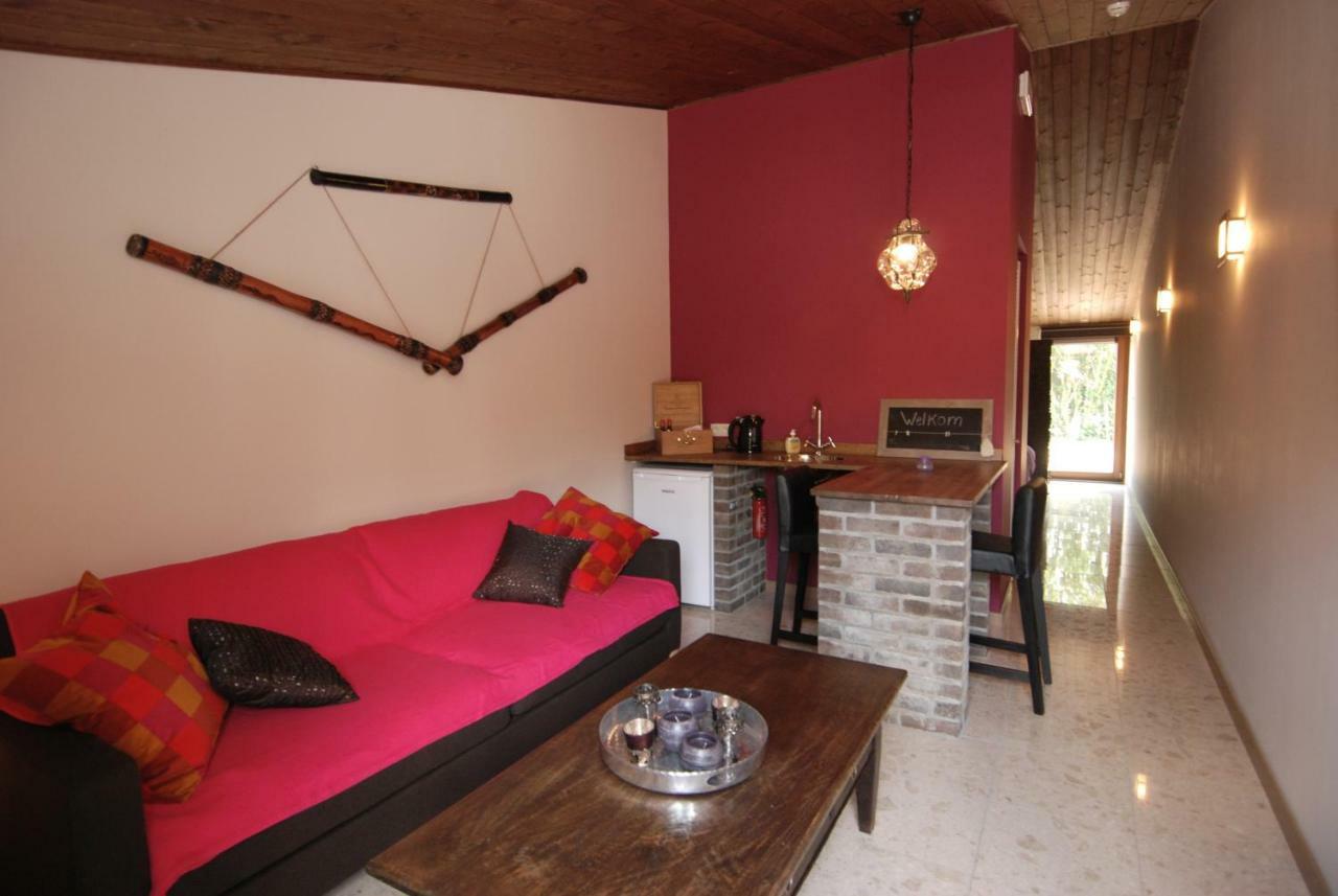 Bed and Breakfast Het Schalks Genot Poppel Exterior foto